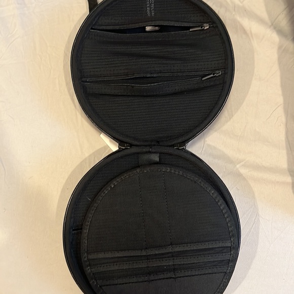 TELFAR Medium Circle Bag - Black - Picture 6 of 6